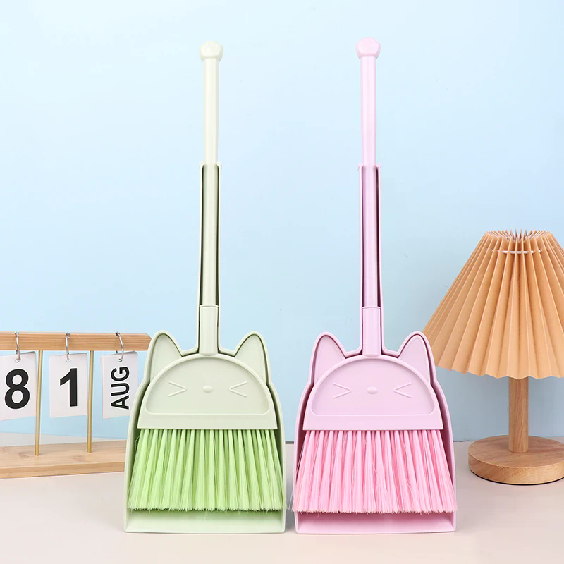 1 Set Cartoon Flexible Bristle - Kids Outdoor Broom 评论和价格