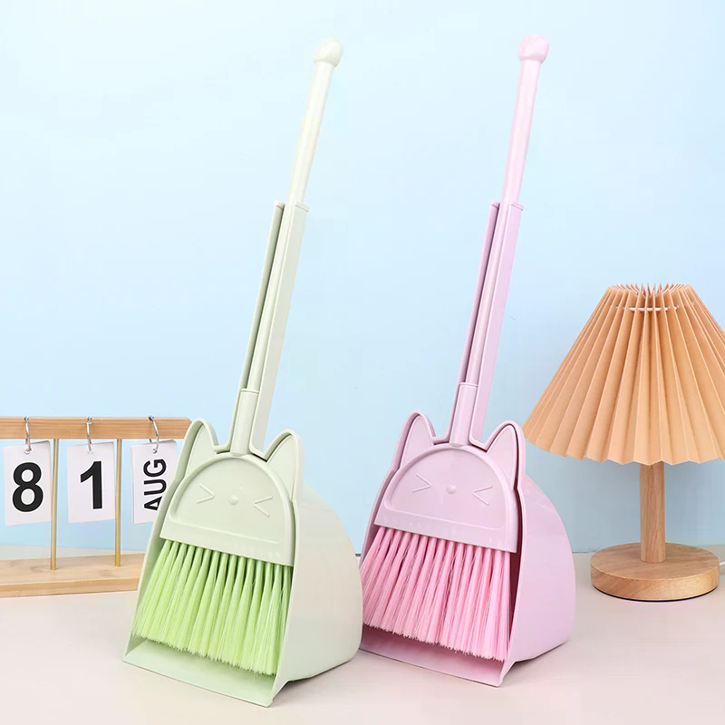 1 Set Cartoon Flexible Bristle - Kids Outdoor Broom 评论和价格