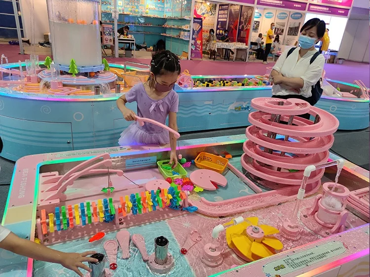 Bonhong Top Quality Amusement  - Kids Outdoor Water Play Table 评论和价格